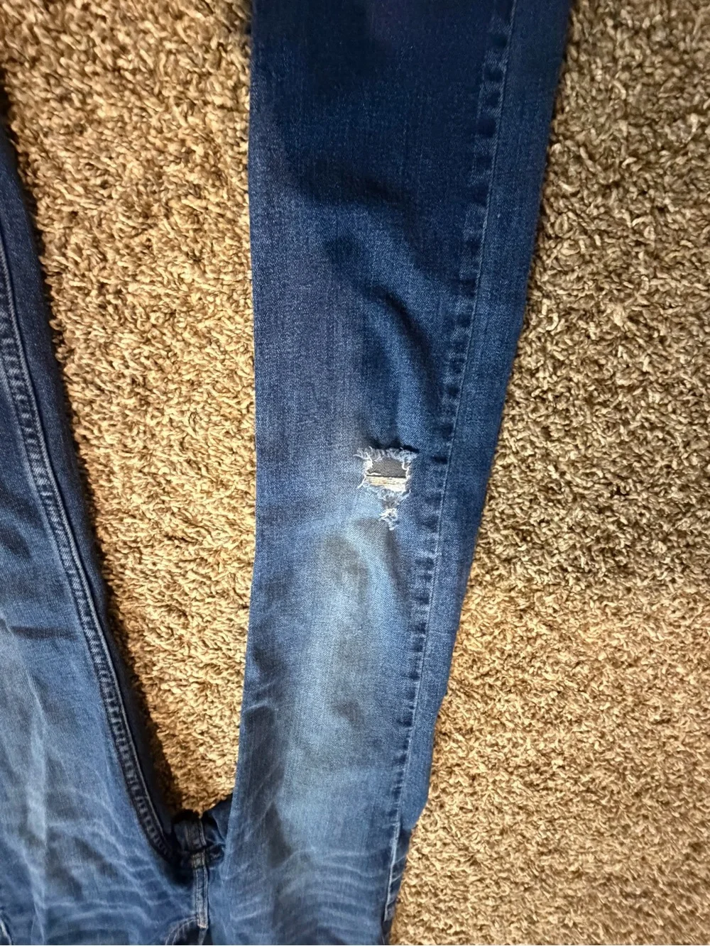 abercrombie kids dark blue skinny jeans with light wash